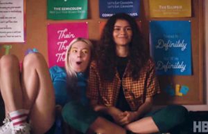 Hunter Schafer como Jules Vaughn y Zendaya como Rue Bennett en Euphoria (Bloopers)