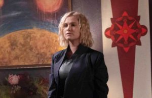 Eliza Taylor como Clarke en The 100 Temporada 7 Capitulo 1