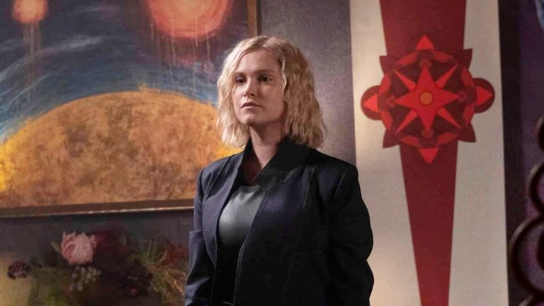 Eliza Taylor como Clarke en The 100 Temporada 7 Capitulo 1