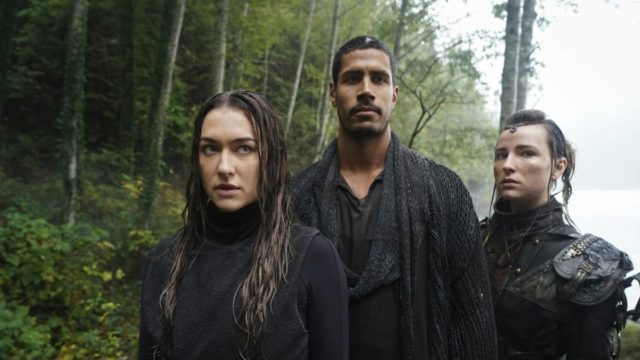 Echo, Gabriel y Hope en The 100 7x02 The Garden