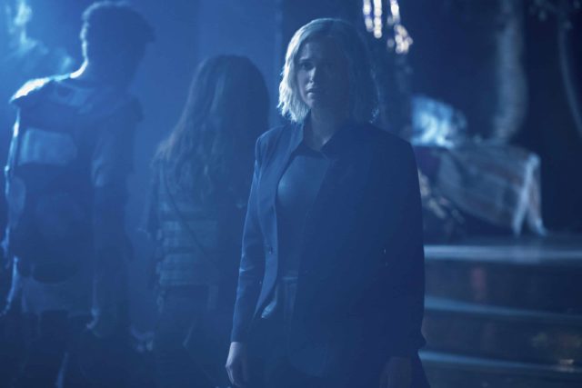 The 100 7.03 False Gods - Eliza Taylor as Clarke