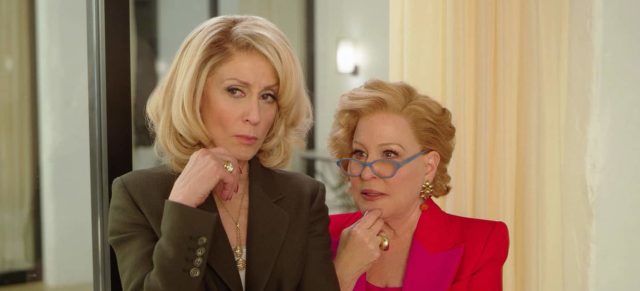 Dede Standish (Judith Light) y Hadassah Gold (Bette Midler) en The Politician Temporada 2