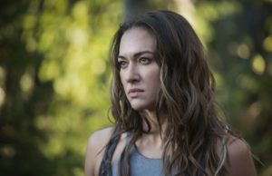 Tasya Teles como Echo en The 100 Temporada 7 Episodio 4 Hesperides