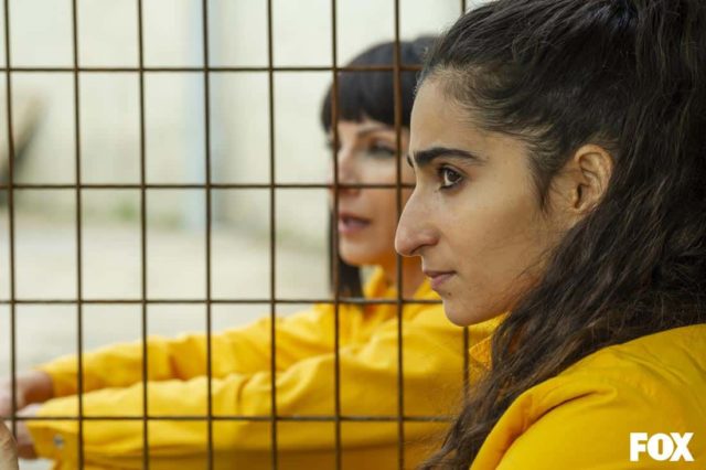 Najwa Nimri como Zulema Zahir y Alba Flores como Saray Vargas en Vis a Vis El Oasis