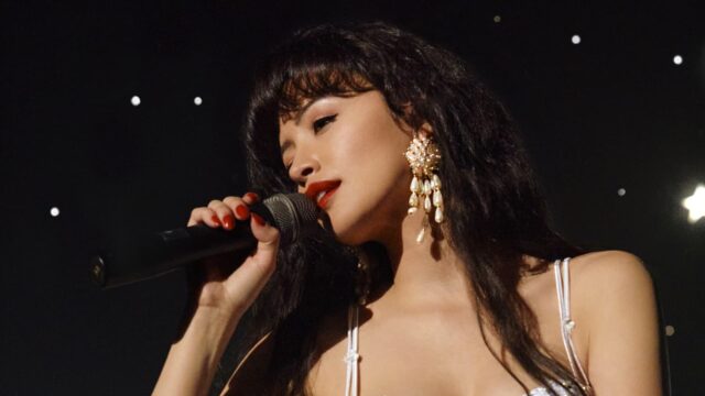 Christian Serratos como Selena Quintanilla (Netflix 2020)