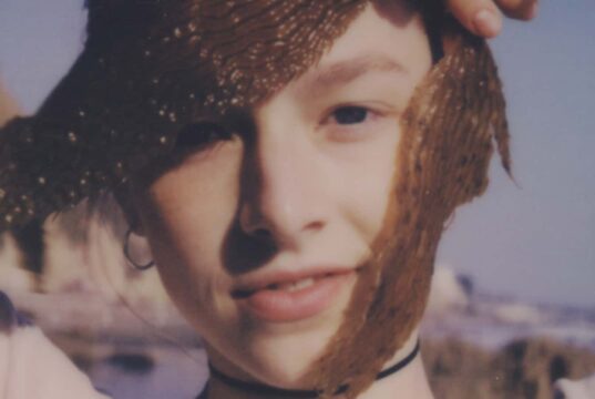 Jules (Hunter Schafer) en el segundo episodio especial de Euphoria