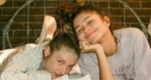 Jules (Hunter Schafer) y Rue (Zendaya) en el episodio especial de Euphoria