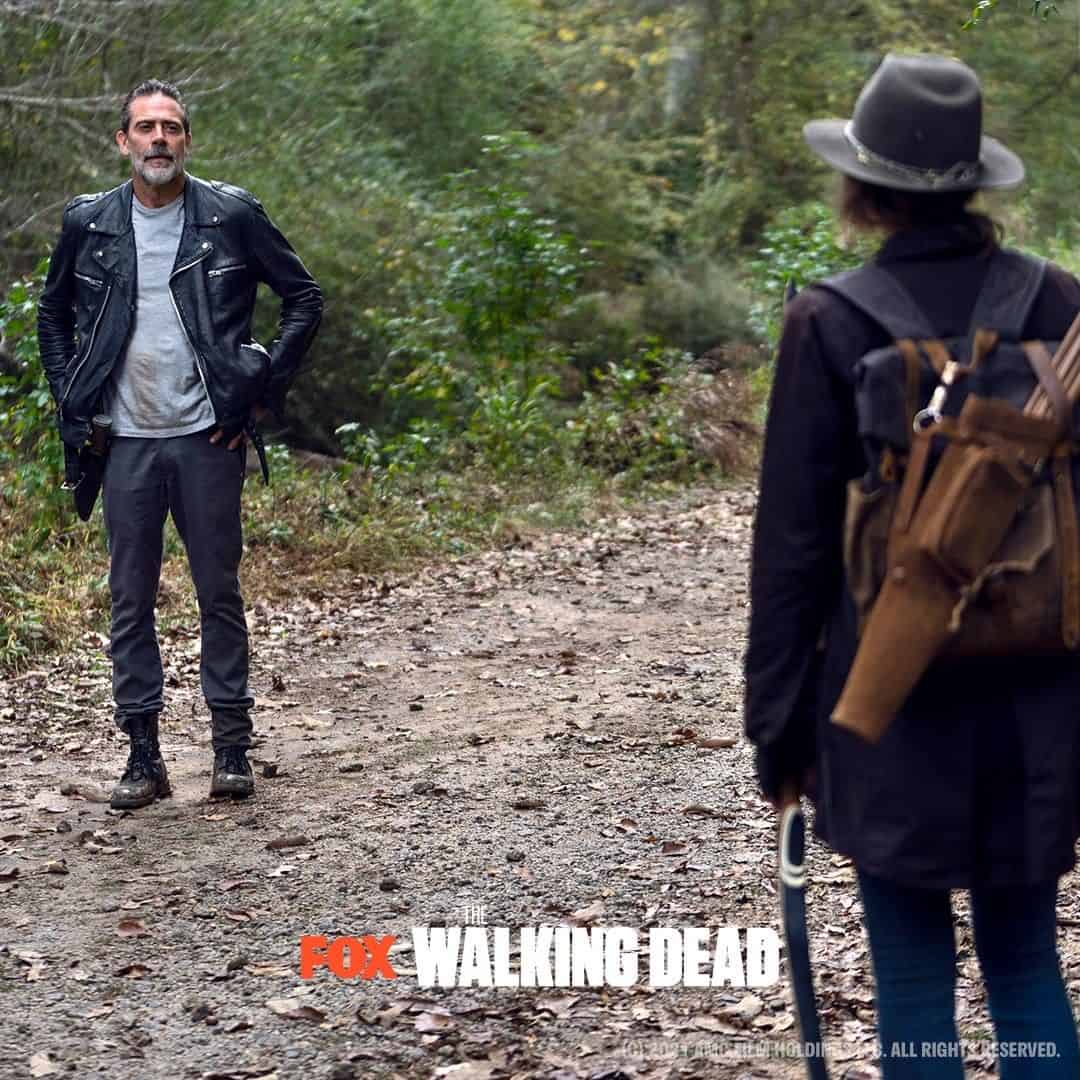 Negan (Jeffrey Dean Morgan) se encuentra con Maggie (Lauren Cohan) en The Walking Dead 10x17