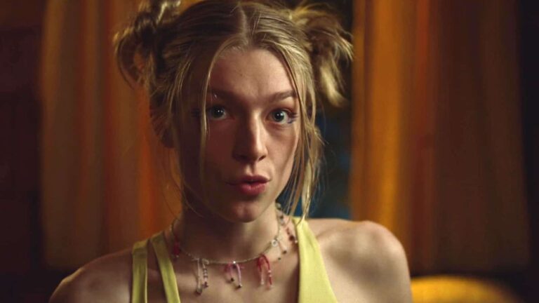 Jules (Hunter Schafer) en Euphoria S02E04