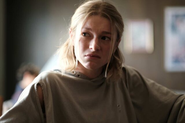 Jules (Hunter Schafer) en Euphoria S02E05