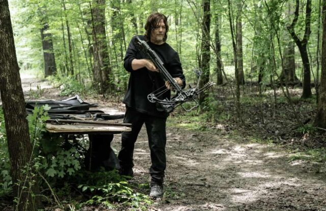 Norman Reedus como Daryl Dixon en The Walking Dead S11E10