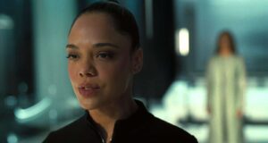 Tessa Thompson en Westworld 4x06 Fidelity