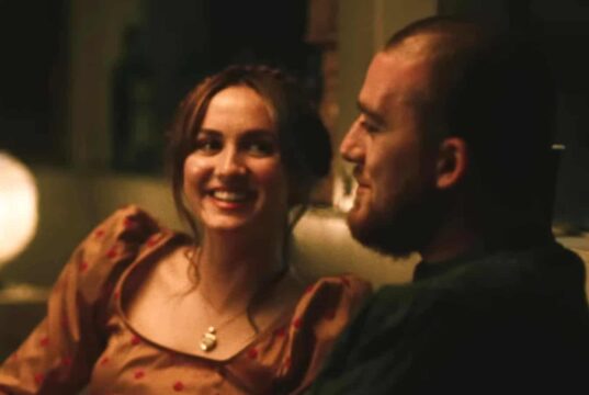 Maude Apatow (Lexi Howard) y Angus Cloud (Fezco) en los bloopers de la Temporada 2 de Euphoria