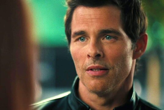 James Marsden como Teddy en Westworld 4x07 Metanoia