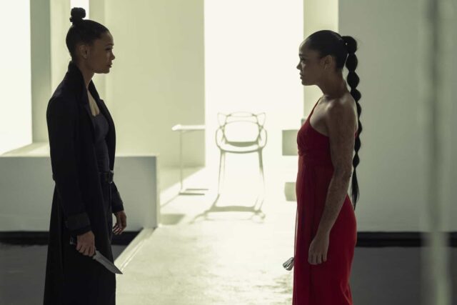 Thandiwe Newton y Tessa Thompson en Westworld 4x07 Metanoia