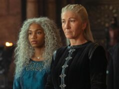 Bethany Antonia como Baela Targaryen y Eve Best como la Princesa Rhaenys Targaryen en House of The Dragon (La Casa del Dragón) 1x08