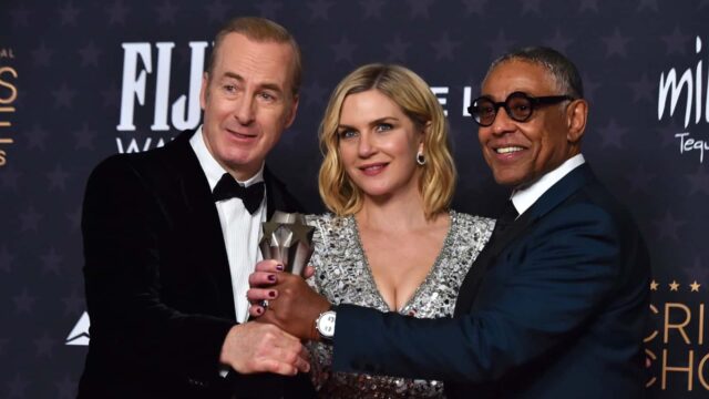 Bob Odenkirk, Rhea Seehorn y Giancarlo Esposito en los Critics Choice Awards 2023