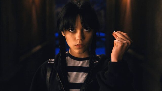 Jenna Ortega como Wednesday Addams