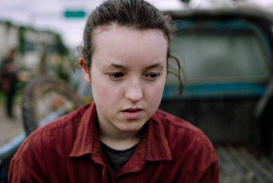 Bella Ramsey como Ellie en el final de temporada de The Last of Us 1x09