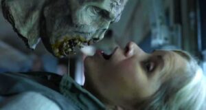 Kim Dickens como Madison Clark en Fear the Walking Dead 8x03