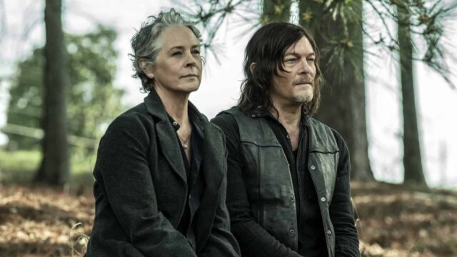 Melissa McBride como Carol y Norman Reedus como Daryl Dixon en el final de The Walking Dead