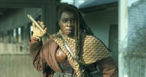 Danai Gurira como Michonne en el segundo episodio de The Walking Dead: The Ones Who Live