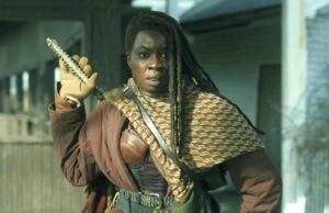 Danai Gurira como Michonne en el segundo episodio de The Walking Dead: The Ones Who Live