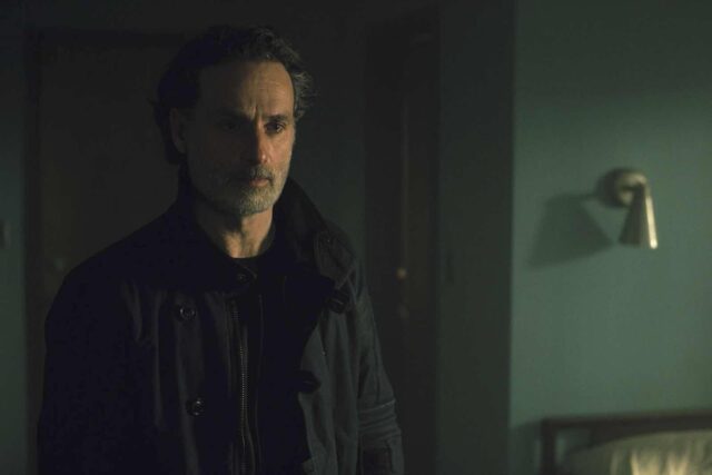 Andrew Lincoln como Rick Grimes en TWD: The Ones Who Live 1x03