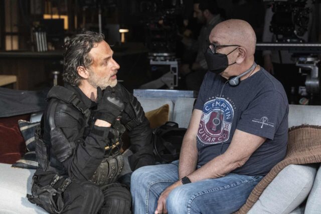 Andrew Lincoln (Rick Grimes) en medio de las grabaciones del capítulo 4 de TWD: The Ones Who Live