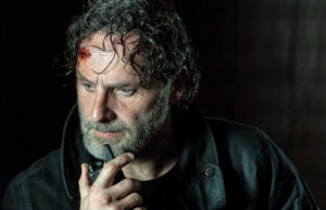 Andrew Lincoln como Rick Grimes en The Walking Dead: The Ones Who Live S01E06 The Last Time