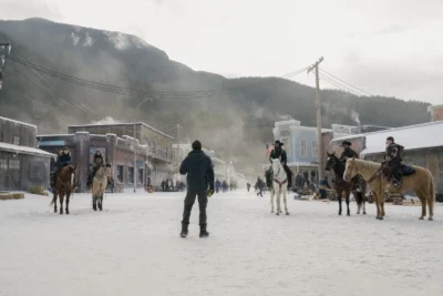 Bella Ramsey e Isabela Merced en TLOU Temporada 2 Capitulo 1