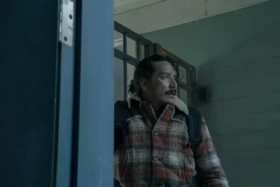 Gabriel Luna como Tommy en The Last of Us S02E02