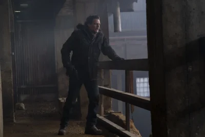 Pedro Pascal como Joel Miller en The Last of Us Temporada 2 Capítulo 2