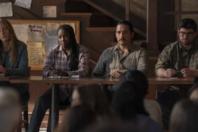 Rutina Wesley como María y Gabriel Luna como Tommy en The Last of Us 2x03