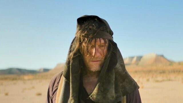 Norman Reedus como Daryl en el desierto en la tercera temporada de Daryl Dixon