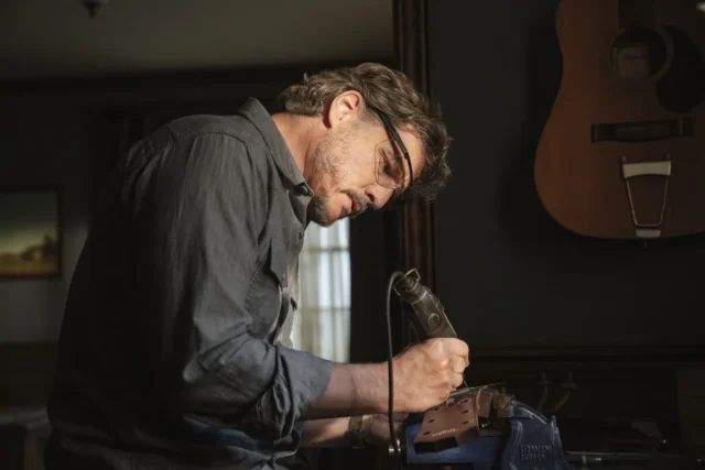 Pedro Pascal como Joel en The Last of Us Temporada 2 Capitulo 6