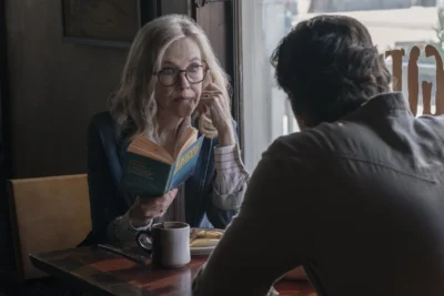 Gail (Catherine O’Hara) y Joel (Pedro Pascal) en TLOU 2x06