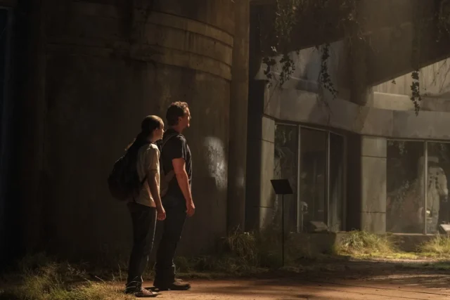 Ellie (Bella Ramsey) y Joel (Pedro Pascal) en The Last Of Us 2x06