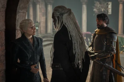 Rhaenyra Targaryen frente a Corlys Velaryon y Ser Luthor Largent - House of the Dragon 3x03 - Temporada 3 Capítulo 3