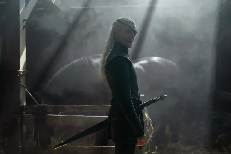 Aemond Targaryen (Ewan Mitchell) en House of the Dragon S03E06