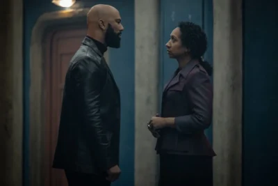 Common y Alexandria Riley en Silo 3x01 "Who Are You"