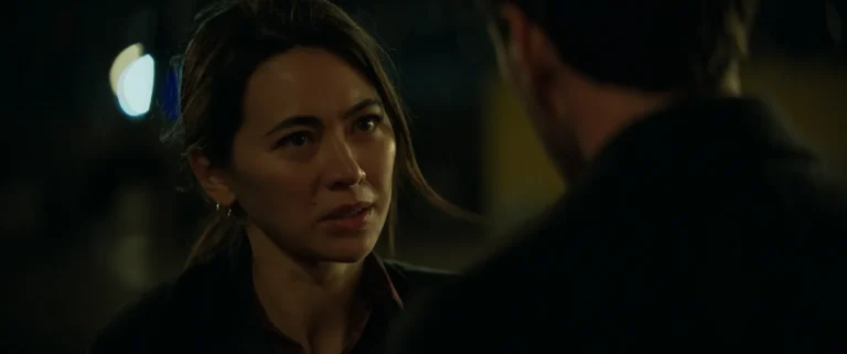 Helen (Jessica Henwick) y Daniel (Ashley Zukerman) en Silo 3x04 "Whatever You Do, Don't Go Home" (Apple TV)