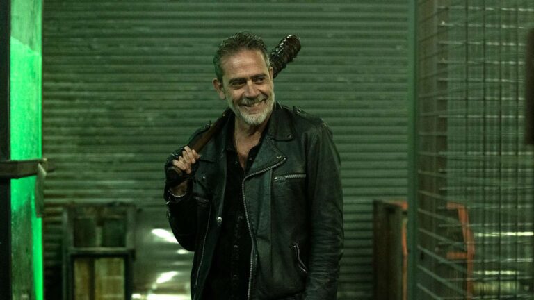 Negan (Jeffrey Dean Morgan) en The Walking Dead: Dead City 3x02