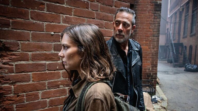 Maggie (Lauren Cohan) y Negan (Jeffrey Dean Morgan) en la Temporada 3 de The Walking Dead: Dead City