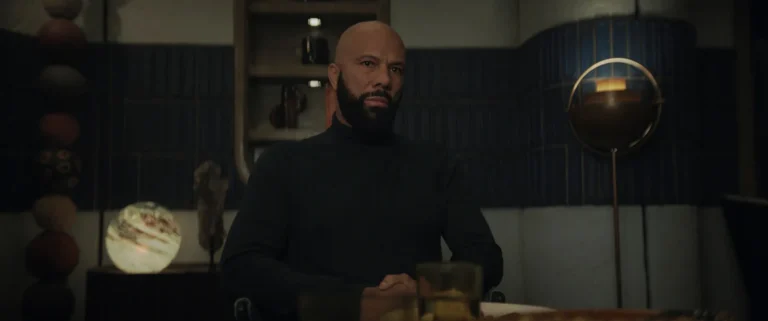 Common como Robert Sims en Silo S03E06