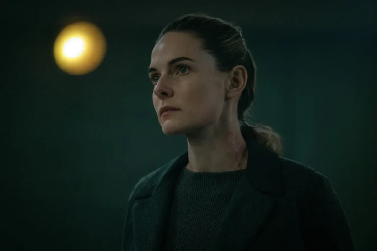 Rebecca Ferguson como Juliette Nichols en Silo S03E07